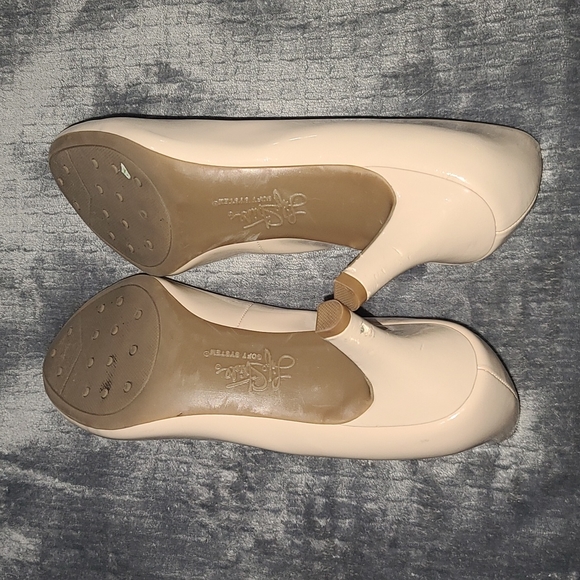 Life Stride Nude Heel - Picture 4 of 4